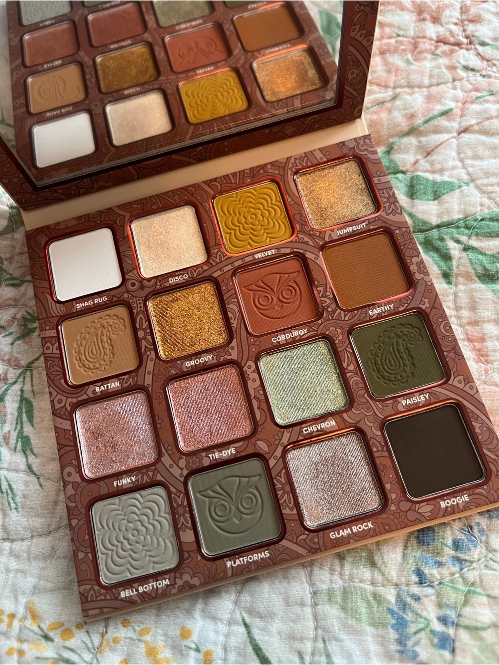 Single Beauty Paisley Hoot Eyeshadow Palette - Picture 3 of 4